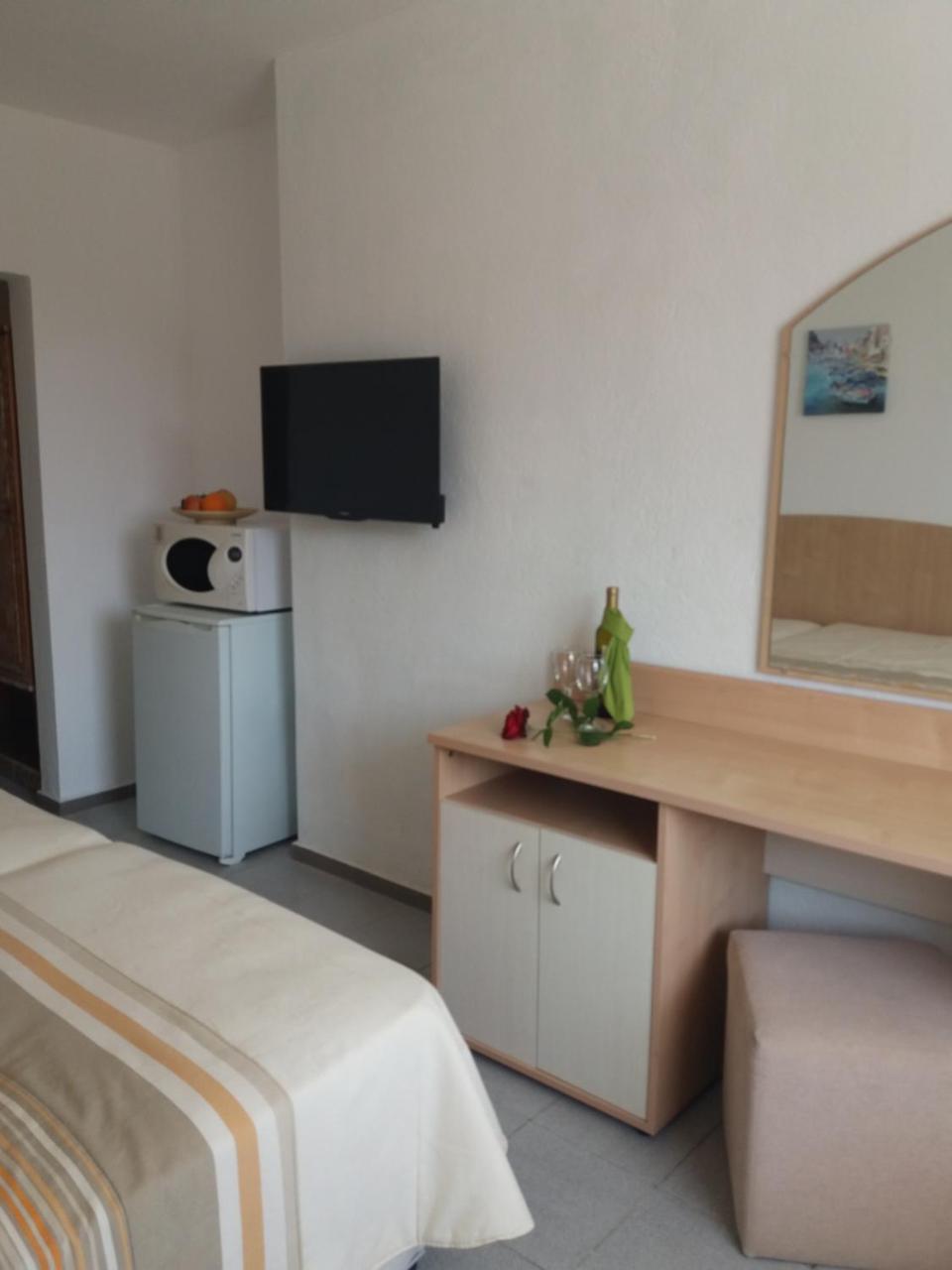 Alba Family Club Hotel Primorsko Eksteriør billede